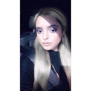 Meet your Posher, Daniela